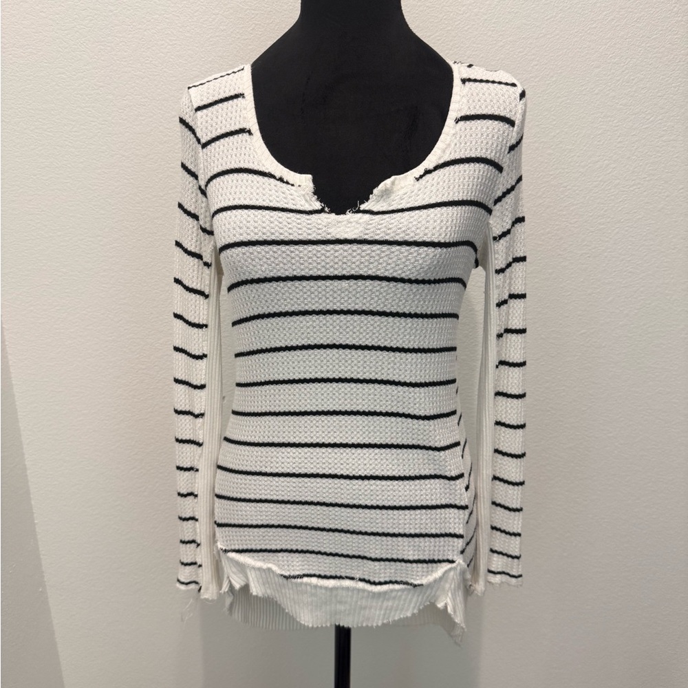 Women's Striped Knit Top - Black & White